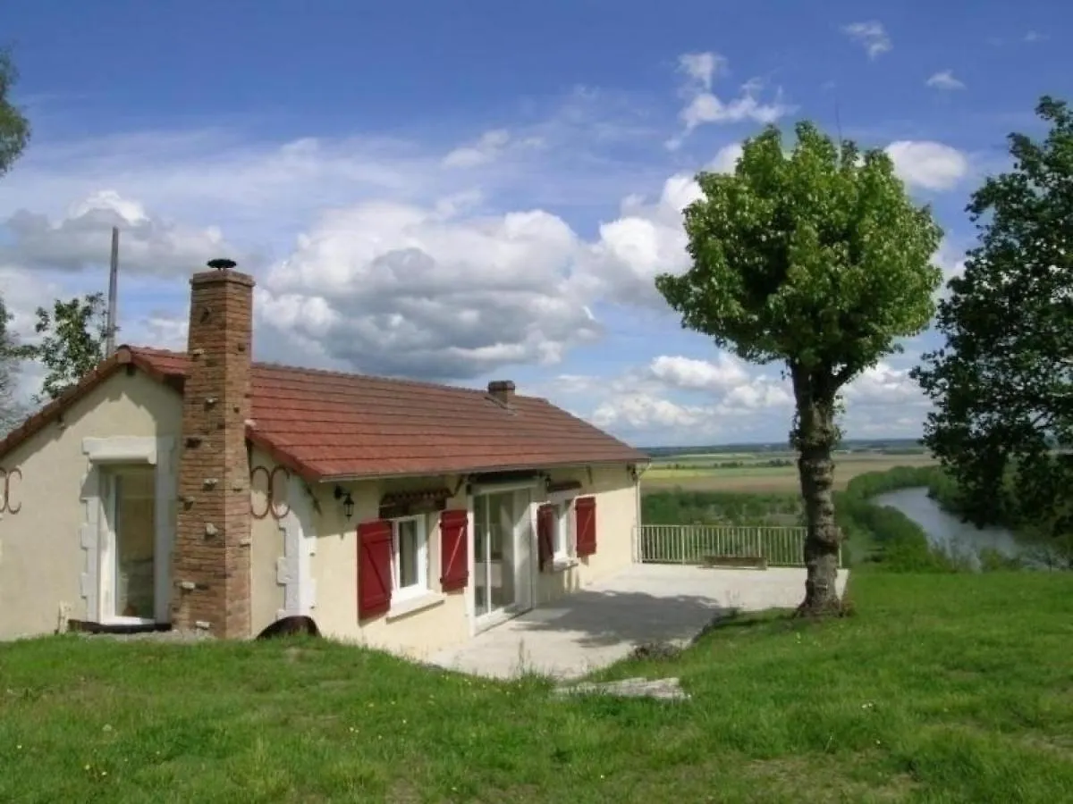 Maison Renovee Avec Grand Jardin, Acces Riviere, Cheminee Et Tout Confort A Monetay-Sur-Allier - Fr-1-489-110